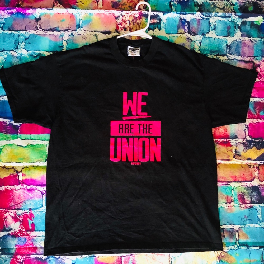 2000s “we are the union” XL lee t shirt